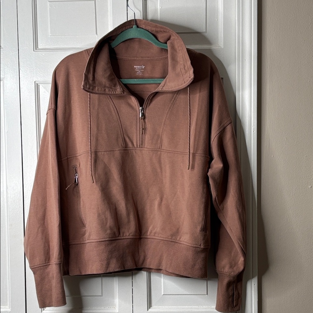 Old Navy Women's Half-Zip Sweatshirt in Rust Brown